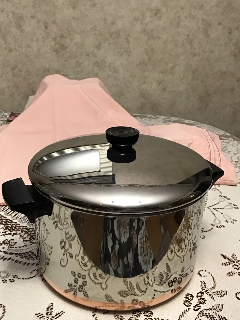 Revere Ware Stainless Steel 6 Quart Covered Stock Pot with Copper Bottom